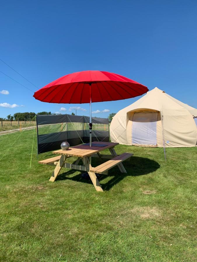 Tal-Y-Fan Farm 6M Stargazer Tent Bridgend  Exteriör bild